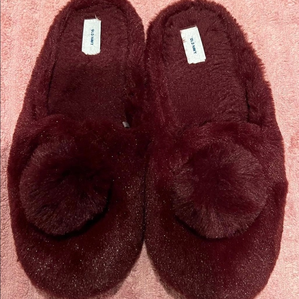 3 for $15 Old Navy Fluffy Slippers Size 10